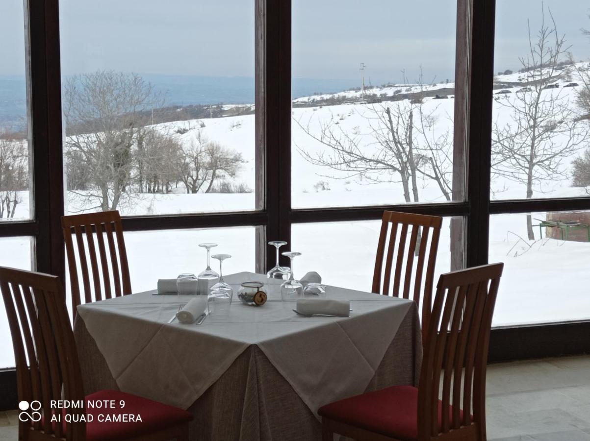 Terrae Eremis: Ristorante, Bar, B&B Roccamorice ภายนอก รูปภาพ